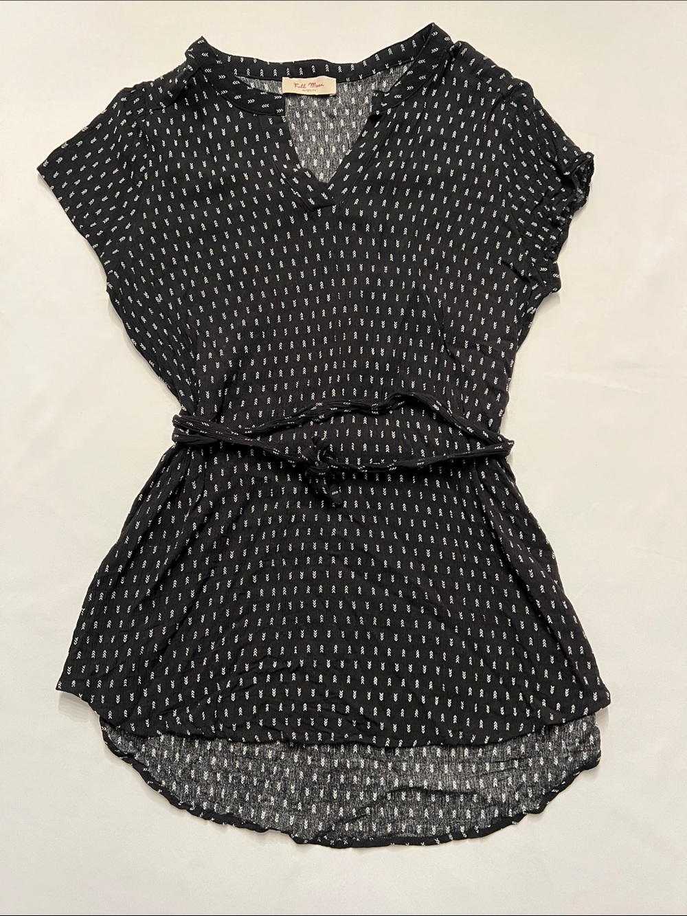 Black Printed Short Sleeve Belted Tunic Top “Full Moon Maternity” Size Small
